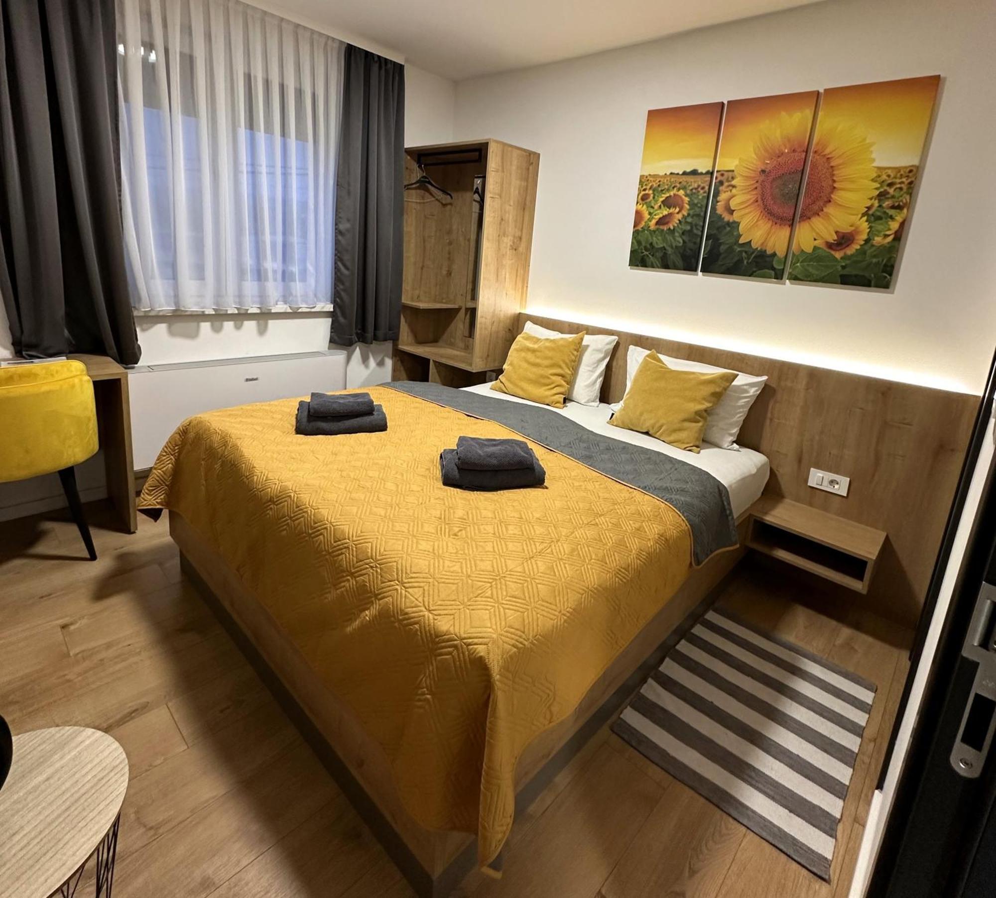 Roomsb Slavonski Brod Exterior foto